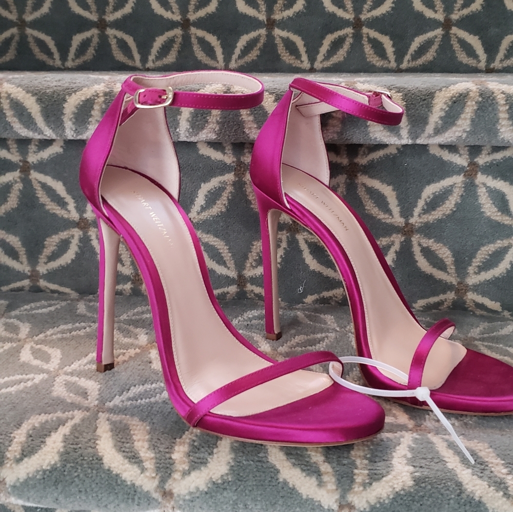 COPY - NWOT Stuart Wietzman nudistsong sandals